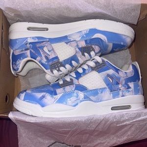 Brand new Kito Wares AfterLifes 
Size 8 men’s / 9 1/2 women’s